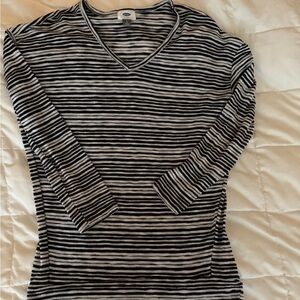 Old Navy Black and White Striped Long Sleeve Top